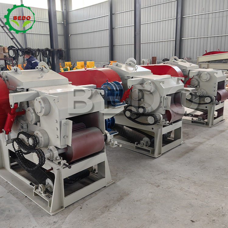 590rpm 3-5t/h Τύπος τυμπάνου Μηχανή κοπής ξύλου Εγγύηση ενός έτους Forestry Chipper