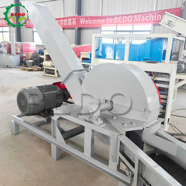 Powerful Electric Wood Chipper Machine With 6pcs Blades And 3kw Feed Conveyor Power