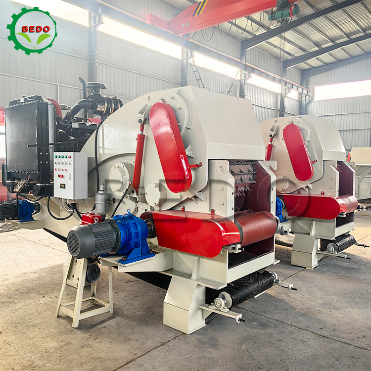 Μηχανή διακοπής ξυλείας με δίσκο 235HP Γρήγορη αποδοτική μηχανή διακοπής ξυλείας Βιομηχανικό εξοπλισμό διακοπής δασών