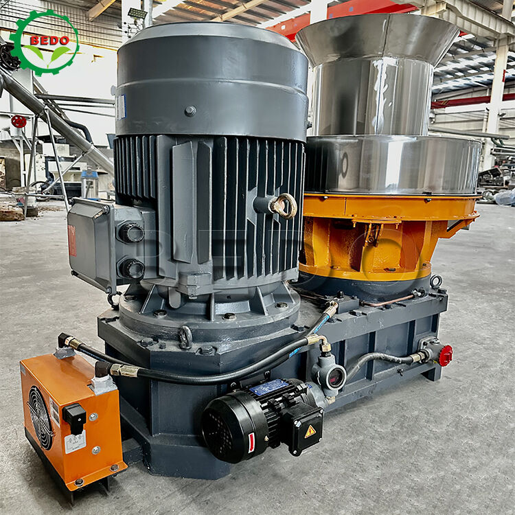 Μηχανή πελετών ξύλου με διάμετρο πελετών 6-10 mm με απόδοση καύσης 90% και χωρητικότητα 500 kg/ώρα για την κατασκευή πελετών