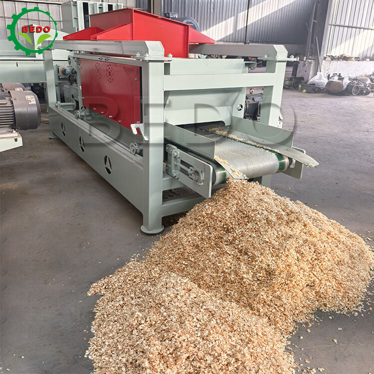 1-10mm Ρυθμιζόμενη Μηχανή Ξύλου 7,5kw Κύριος άξονας 800kg/h Χωρητικότητα Μονάδα παραγωγής