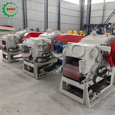 590rpm 3-5t/h Τύπος τυμπάνου Μηχανή κοπής ξύλου Εγγύηση ενός έτους Forestry Chipper