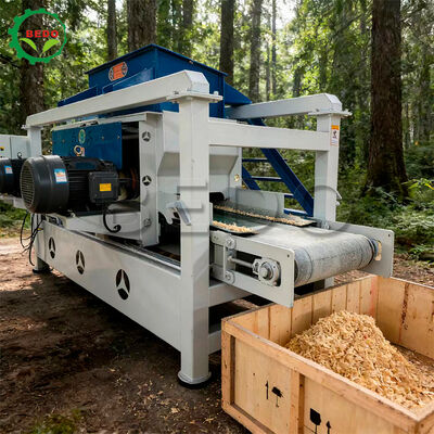 Μηχανή ξυλείας με κύριο σώμα από ατσάλι άνθρακα και 7,5kw 2 κύριο άξονα Δύναμη ιδανική για ξυλεία ξύλου