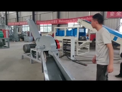 6pcs λεπίδες 37KW κύρια ισχύς Ηλεκτρική μηχανή θραύσης ξύλου με 4m φορτηγό τροφοδοσίας